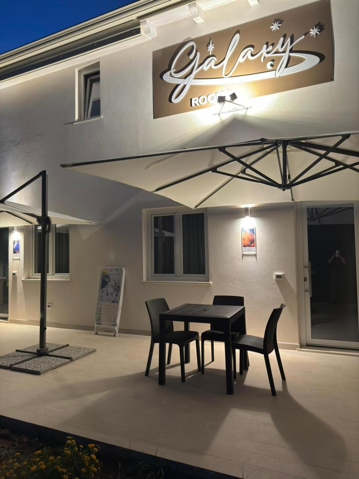 Galaxy Rooms Tropea 드라피아 외부 사진