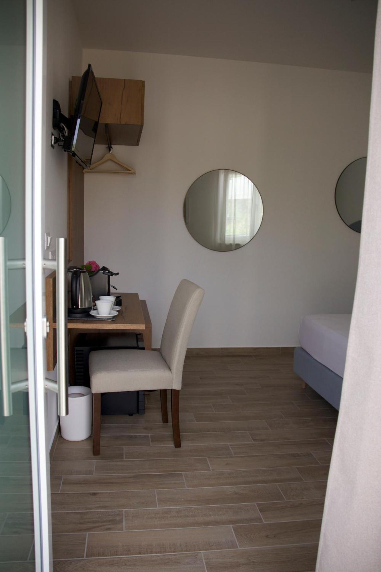Galaxy Rooms Tropea 드라피아 외부 사진